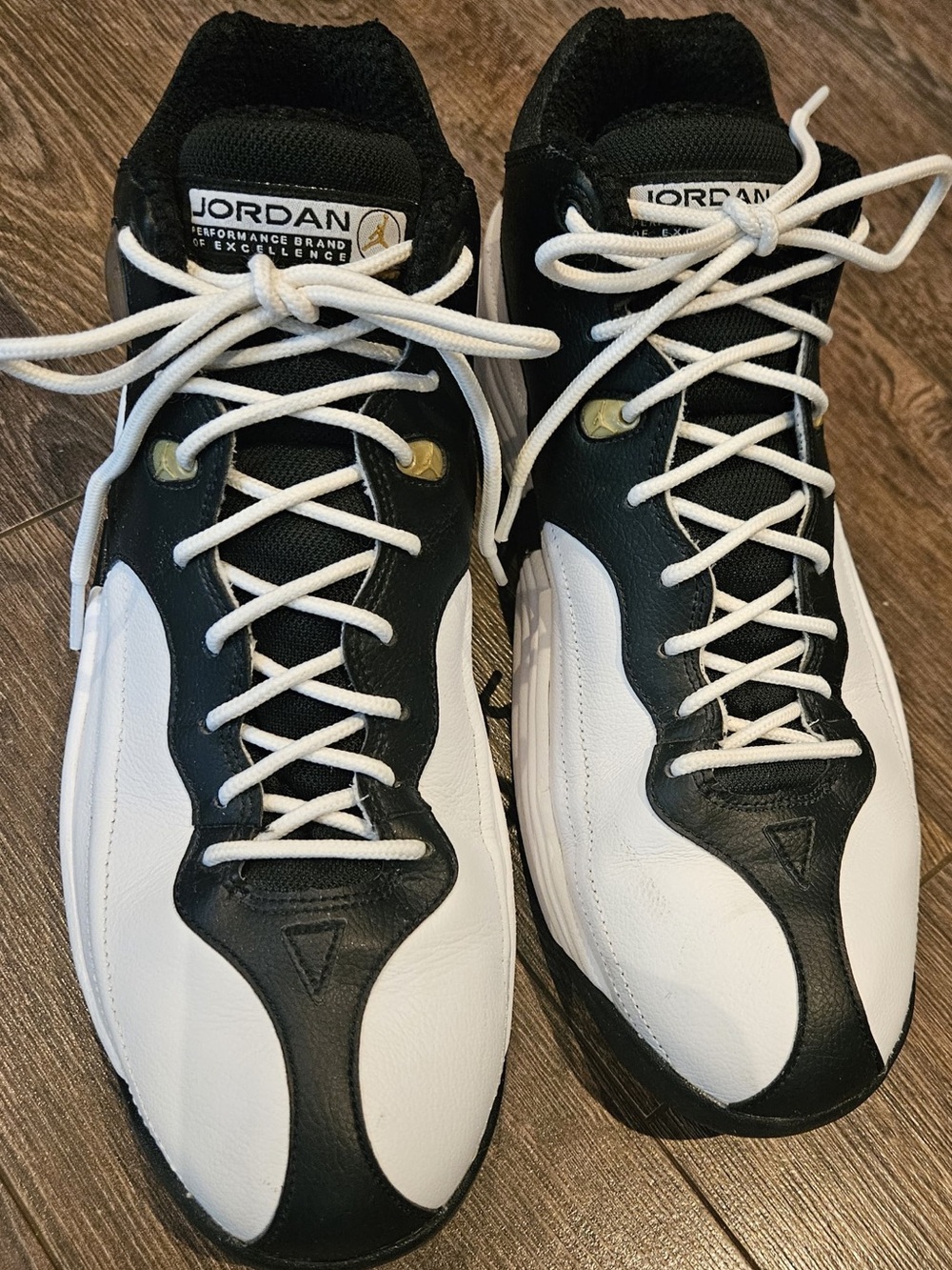 Jordan Jumpman Team 1 White Black Metallic Gold Men’s Size 11 w/ Box